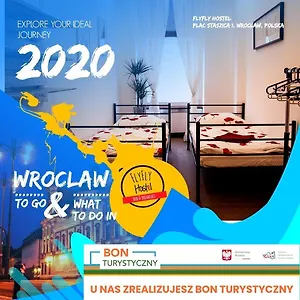 flyfly-hostel.hotelswroclaw.com/