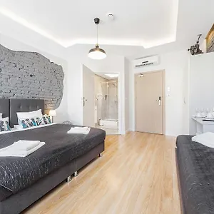 Six Suites, Old Town Aparthotel Danzig